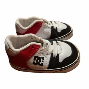 DC soft soled crib shoes/sneakers